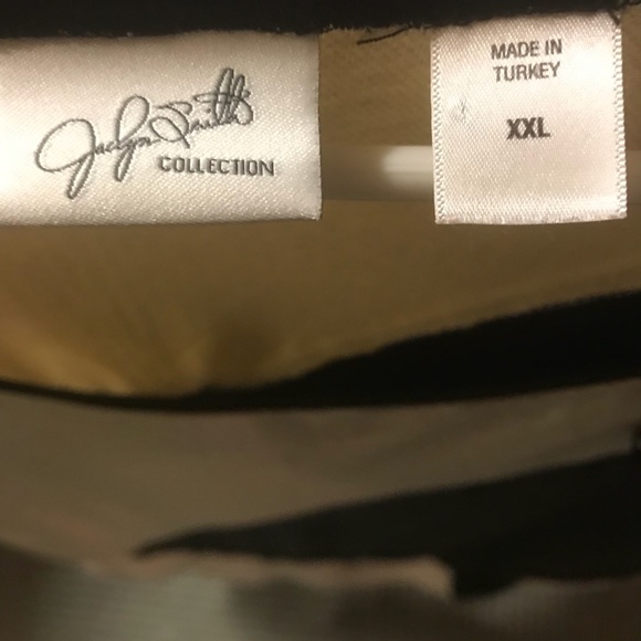 Women’s top - Picture 2 of 2